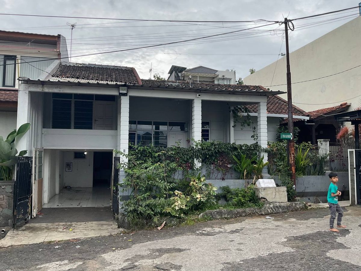 Proyek renovasi rumah Artic Glass di Bandung
